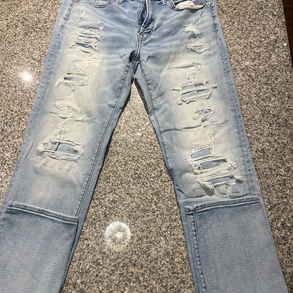 Men's American Eagle Light Blue Distressed Jeans